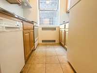 House 1886532214