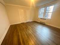 House 1886532222