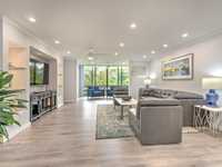 House 1949126243