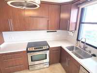 House 1907896492