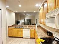 House 1994315943
