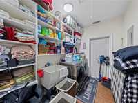 House 1918125975