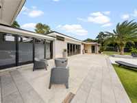 House 1981161313