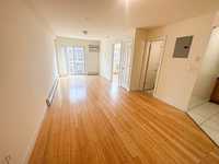 House 1923345610