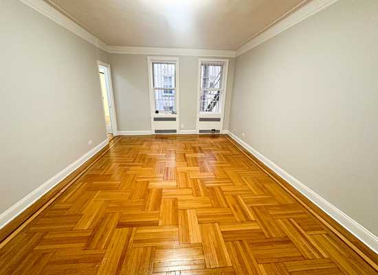 11123 76, Forest Hills, Apartment,  sold, Showcase Realty