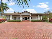 House 1924169600