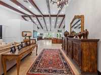 House 1924169614