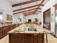 House 1924169676
