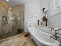House 1924169744