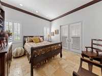 House 1924169762
