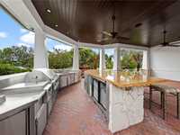 House 1924169808