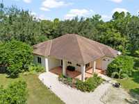 House 1932457997