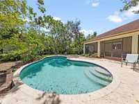 House 1932458161