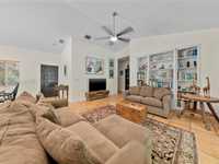 House 1932458033