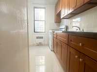 House 1936207347