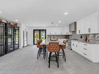 House 1960320733