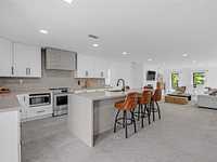 House 1960320735
