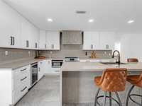 House 1960320739