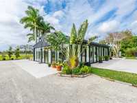 House 1960320674