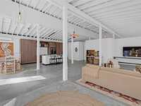 House 1960320810