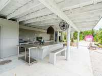House 1960320830