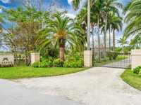 House 1960320690