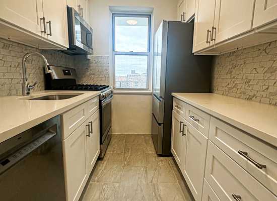 3850 Hudson Manor Terrace, Riverdale, Condo/Co-op,  sold, Showcase Realty
