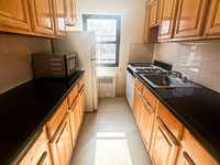 House 1963907280