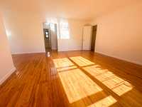House 1963907296