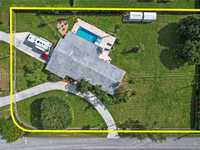House 1967669816