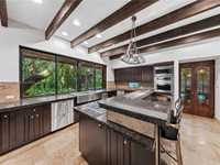 House 1971544621