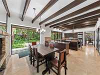 House 1971544626