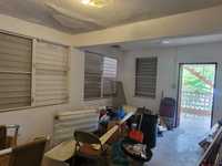 House 1982722584