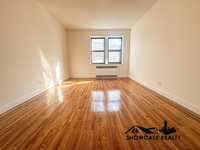 House 1993932545