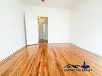 House 1993932546