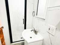 House 1993932547