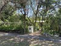 House 2002721427
