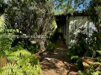 House 2002721432