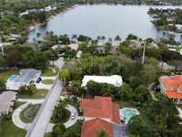 House 2002721455