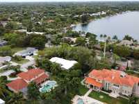 House 2002721457