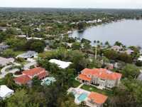 House 2002721461