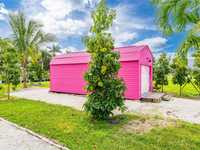 House 2017836577