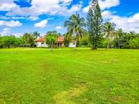House 2338301741