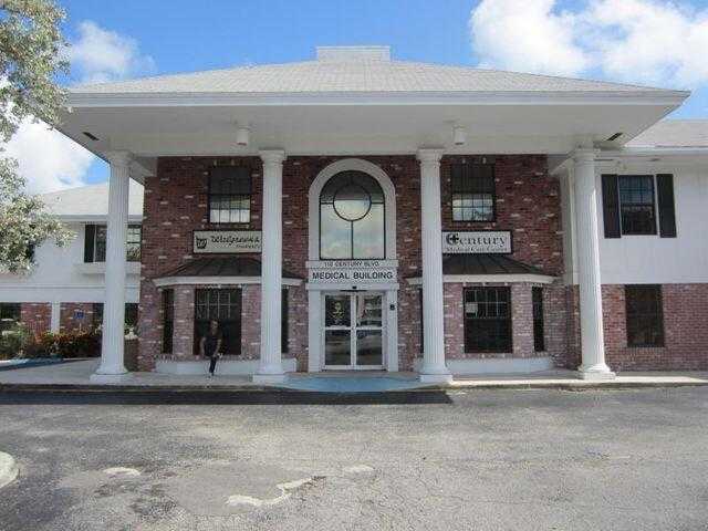 Feature Sheet, 7 Kent A , West Palm Beach, FL 33417