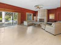 House 2028109210