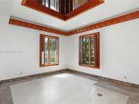 House 2028109216