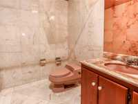 House 2028109217