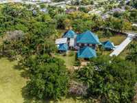 House 2028109164