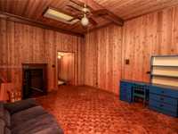 House 2028109237