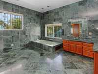 House 2028109254